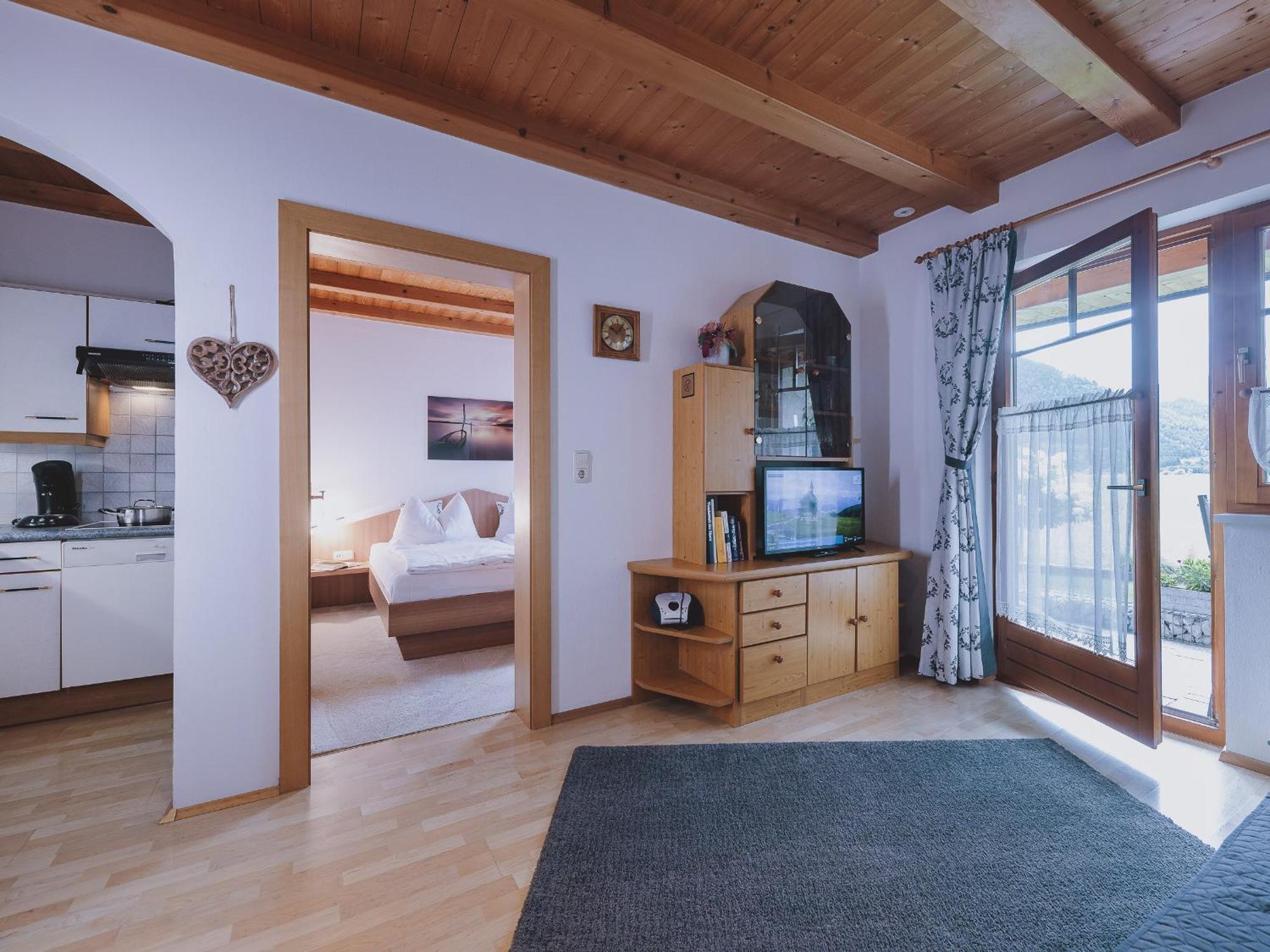 Lakeside Appartement Plattner By We Rent, Summercard Included Zell am See Bagian luar foto